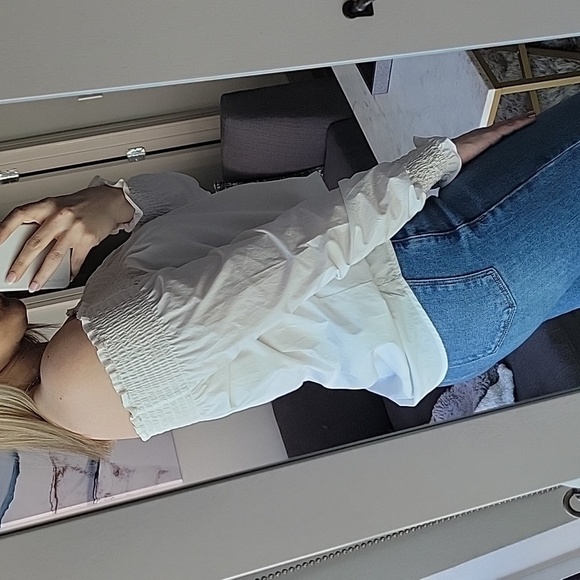 CENTRAL PARK WEST Off-The-Shoulder Blouse Small - Picture 8 of 10